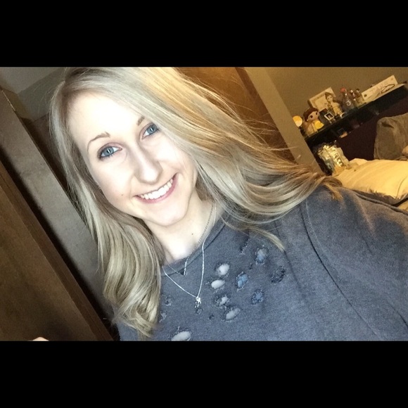 Meet your Posher, Paige - Picture 1 of 1